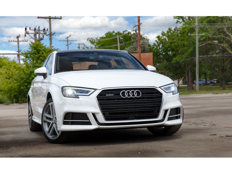 Fog lights chrome trim Audi A3 S&eacute;rie 3 Phase 2 16-26 A3 S&eacute;rie 3 Phase 2 Limousine 16-26 A3 S&eacute;rie 3 P