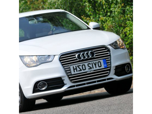 Radiator grill chrome trim compatible with Audi A1 1018 Sportback  Audi A1 1019