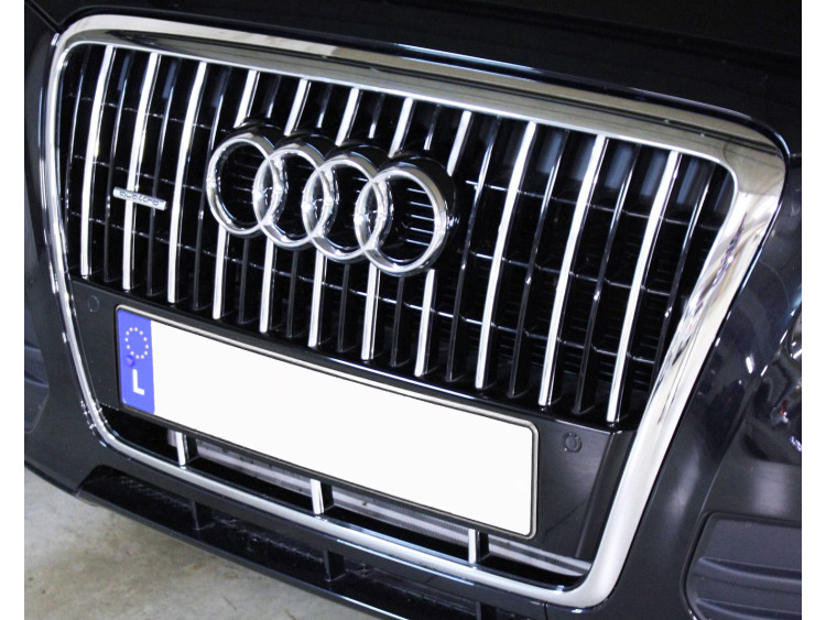 Radiator grill chrome trim compatible with Audi Q5