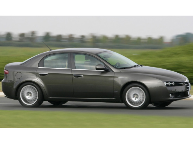 Side windows chrome trim