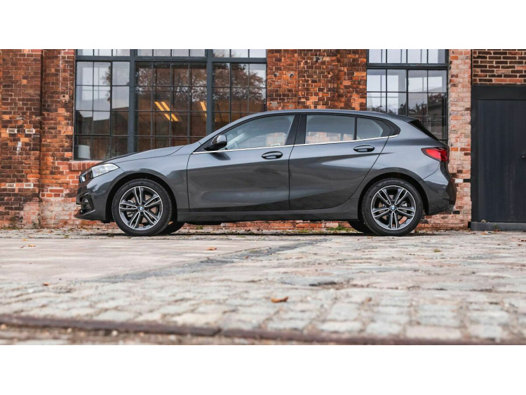Side windows lower chrome trim BMW S&eacute;rie 1 F40 19-26
