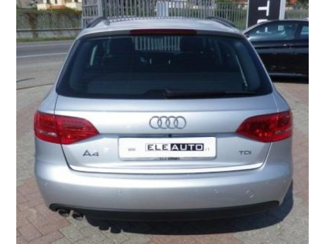 Trunk chrome trim Audi A4 série 3 phase 2 avant 1126