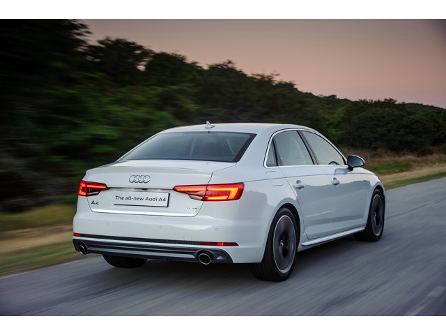 Trunk chrome trim Audi A4 série 4 1526
