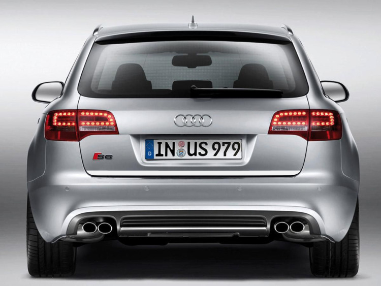 Trunk chrome trim Audi S6 06-08