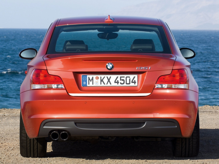 Trunk chrome trim BMW S&eacute;rie 1 E81 07-11 & BMW S&eacute;rie 1 E82 07-13 coup&eacute;