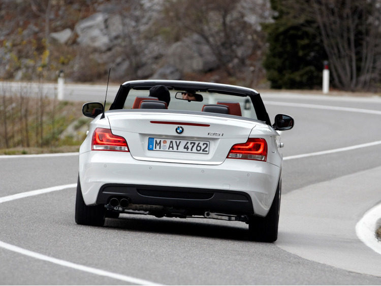 Trunk chrome trim BMW S&eacute;rie 1 E88 08-13 cabrio